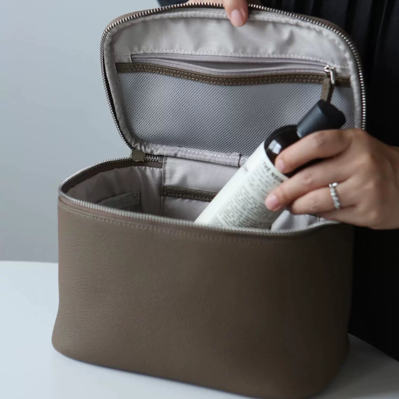Leather Vanity Case Etoupe
